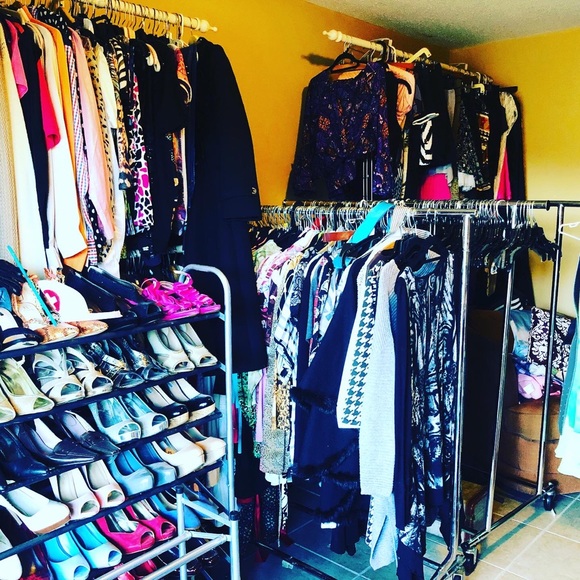 Upto 2.5 KG Mystery Inventory Boxes 📦 - Picture 2 of 6